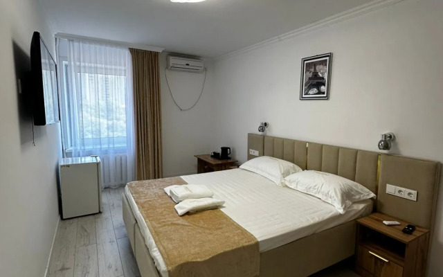 Hotel Tourist