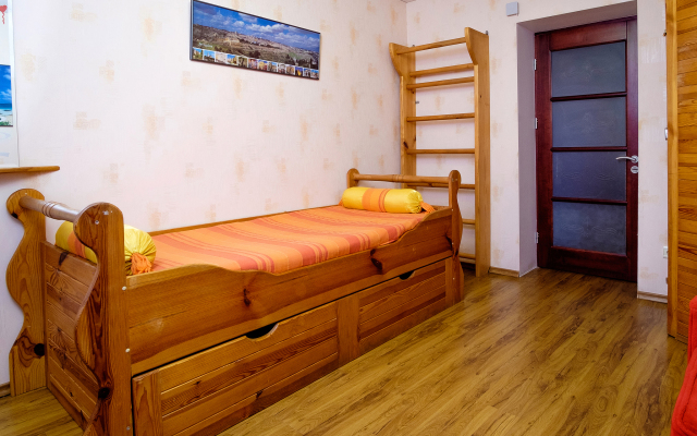 Mirazh Apartments