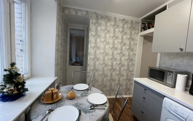 Квартира м. Парк Культуры Красная Роза Уютная с балконом