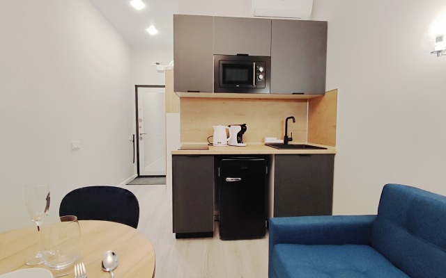 Dvukhmestnaya Dizaynerskaya Studiya Flat