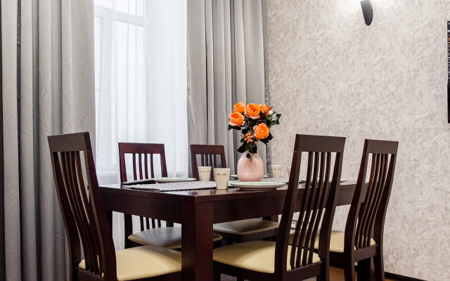 V Samom Tsentre Sankt Peterburga Flat