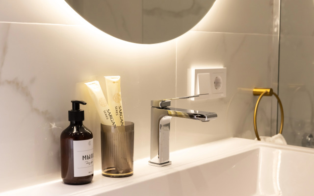 Апартаменты Скайлайт на Мытнинской