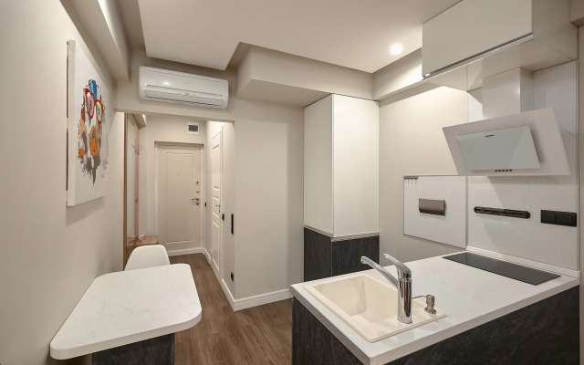 Апартаменты 10 минут до моря вид на набережную