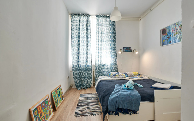 Prostornaya kvartira v tsentre u Tavricheskogo sada Flat