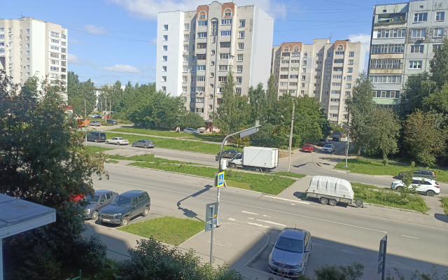 Apartamenty na Pskovskoj 12 do 4 cel. Patnica Set' Posutocnyh Kvartir v Vologde