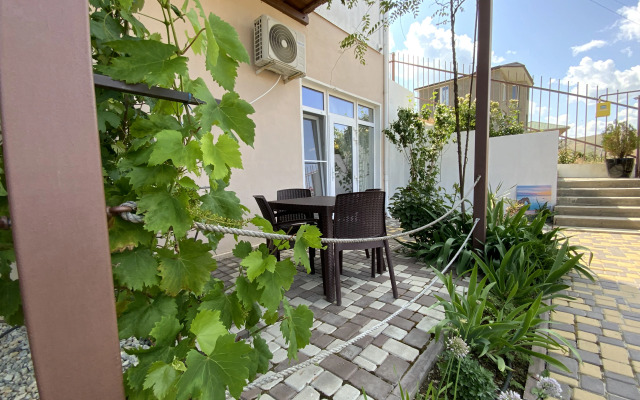 Апартаменты Семейная Студия с Видом на Горы