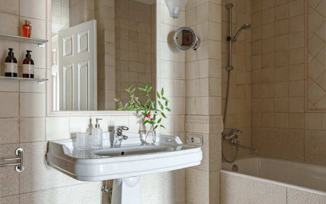 Апартаменты Minin Apartments c видом на Исаакиевский Собор 210 кв.м.