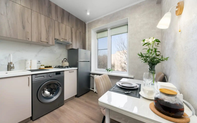Uyutnaya S Dushevnym Remontom Flat