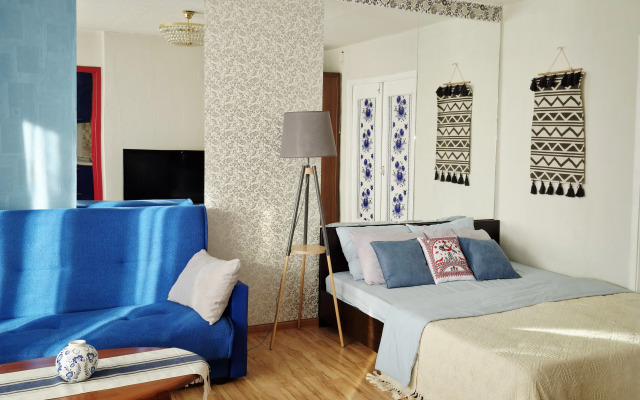 Dizaynerskaya Kvartira Gzhel  V Russkom Stile Flat
