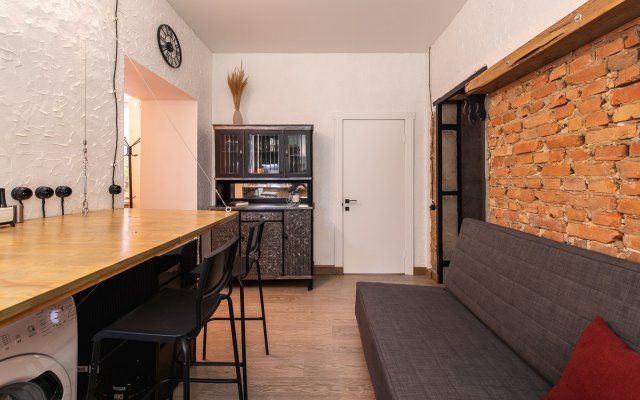 Flat s Parkovkoy i Otdelnym Vkhodom
