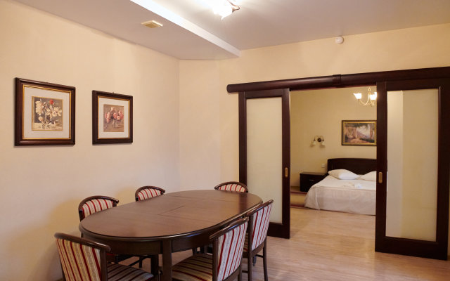 Отель Персона Грата