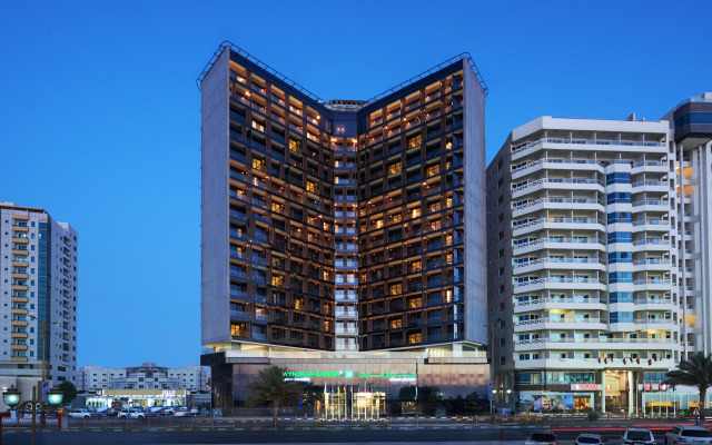 Wyndham Garden Ajman Corniche hotel