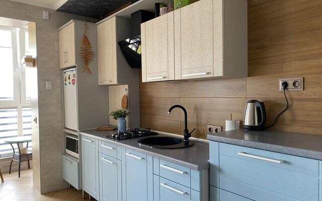 V Tsentre U Morya Apartments