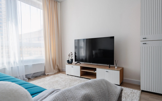 U Metro Aminyevskaya Flat