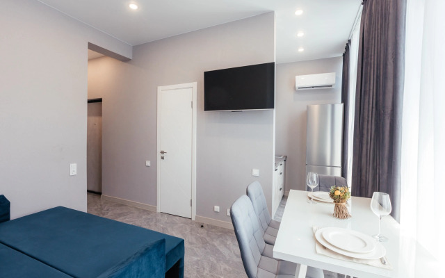 Red Apartments Art Layt Siti Grant Apartments