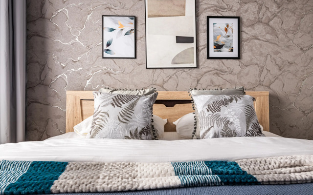 Provans v Lunnom Svete Flat
