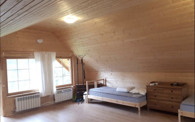Kottedzh s Tremya Spalnyami Private House