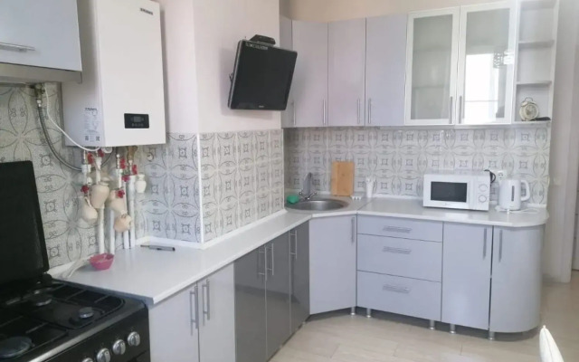 Yaschenko 8 Flat