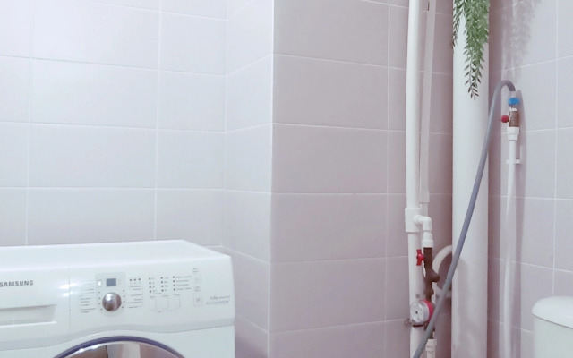 Na Ulitse Arkhitektora Aleksandrova 4 Flat