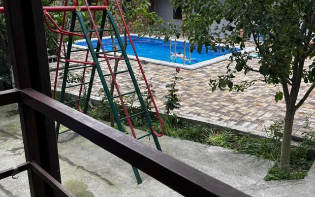 Aleko Guest house