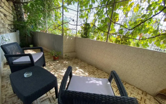 Klassicheskie Dvukhmestnye S Balkonom I Terrasoy M3 Apartment