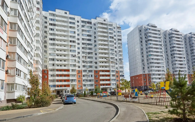 Квартира с Балконом на Артюшкова 27