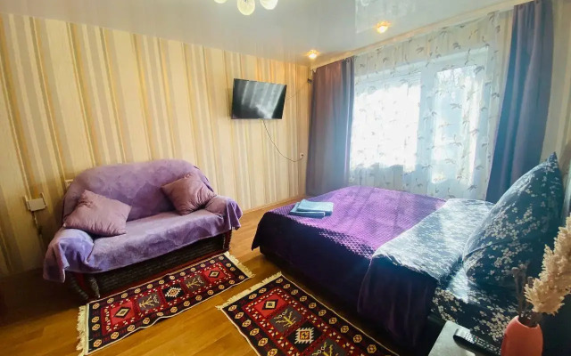 Na Komsomolskoy Flat