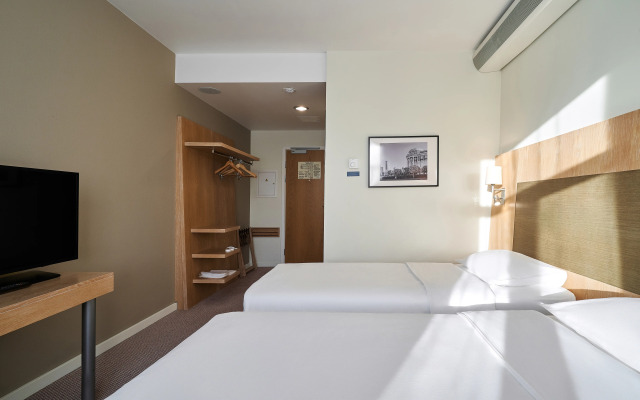 Cosmos Ekaterinburg Hotel