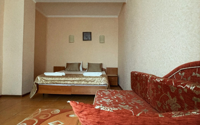 Piramida Guest House