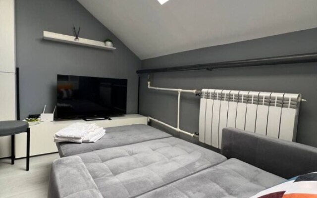 Dvukhurovnevyye Apartamenty Cloud Attic na Elektrozavodskoy