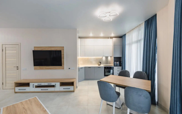 1-Komnatnaya Ot Uk Family Pride Apartments 1 Etazh Kv.4 Flat