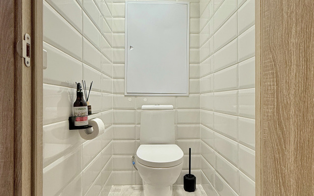 Жилое помещение 2-к квартира у метро Молодежная с яркими закатами