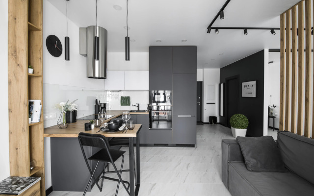 Апартаменты Loca Resident  с Панорамной Лоджией