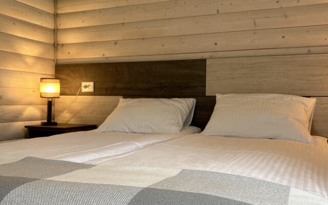 Частный Дом На Берегу Реки