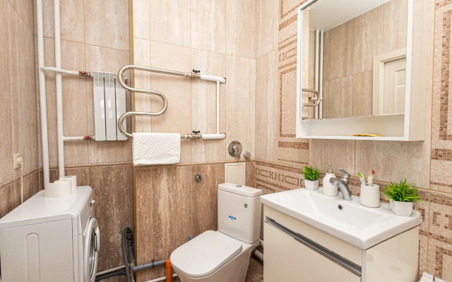 Квартира рядом с теннисным кортом и парком Сибирь House