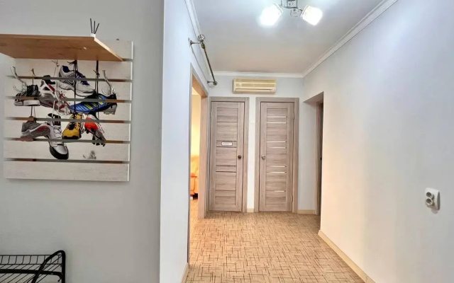 Apartamenty Dvuhkomnatnye Nice Flat