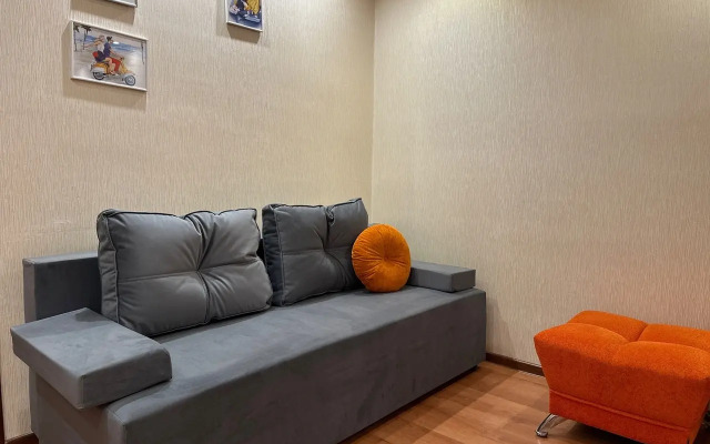 Cozy Two-room apartment on Stakhanova 40