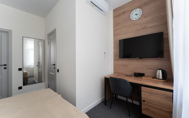 Ayti Hotel