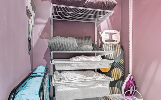 Studiya Iskry 62 Flat