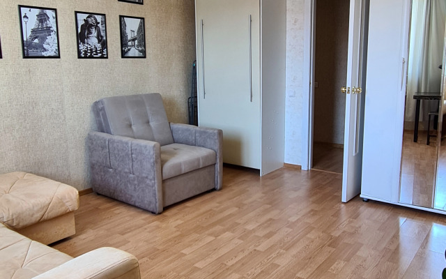 Апартаменты Тундровая 12 трехкомнатная