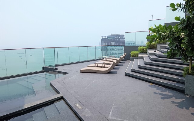 Edge Central Pattaya Lux Apartments