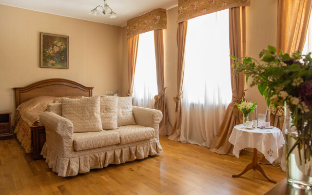 U Pokrovki Guest House