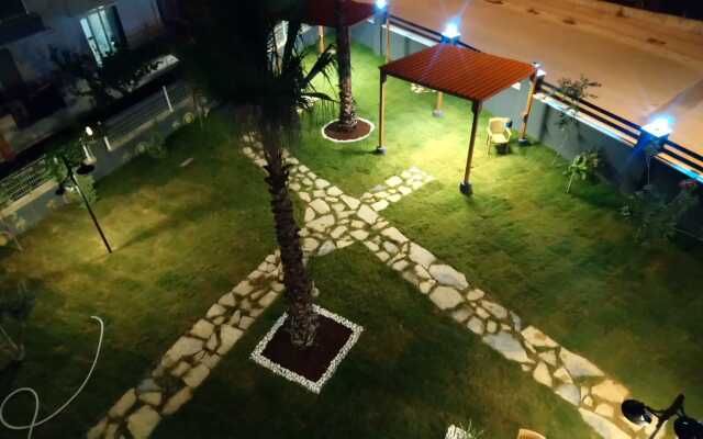 Mali Garden Residence Apartments