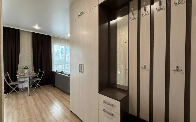 Novaya Studiya Ryadom S Akvaparkom Flat