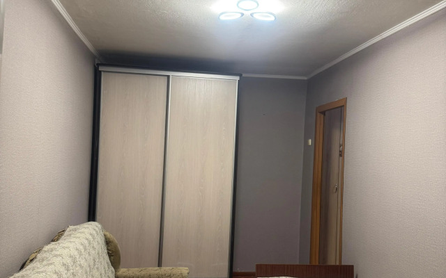 Pri Vyezde V Goroda Flat