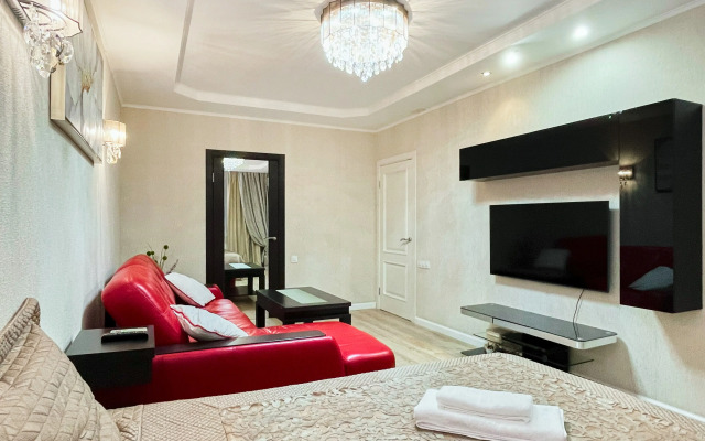 Monro Flat