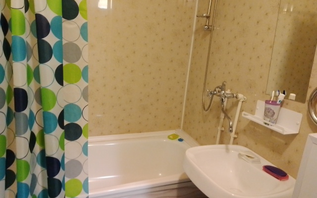 Apartamenty 1-Komnatnaya Kvartira U Metro Parnas