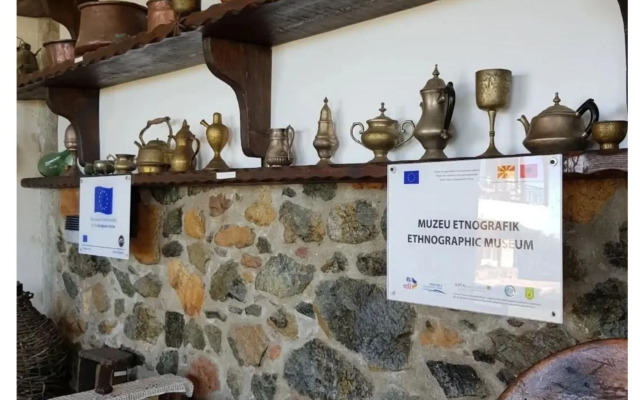 Отель Safora E Shpatit