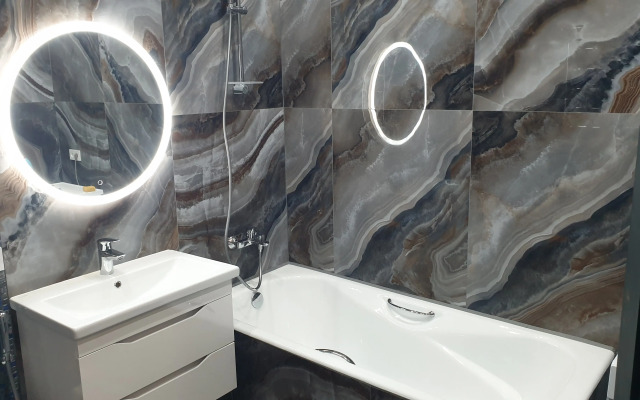 Апартаменты Green Lamp Downtown