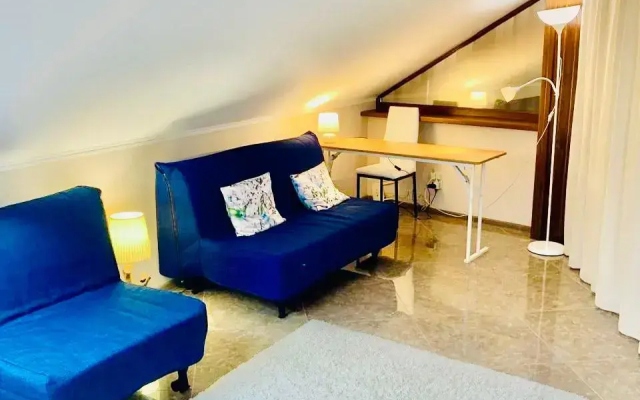 S vidom na gory v ozdorovitelnom centre Reka ZHizni Apartments